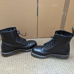 Dr Martens Like New 8-Eye Boots (Black)